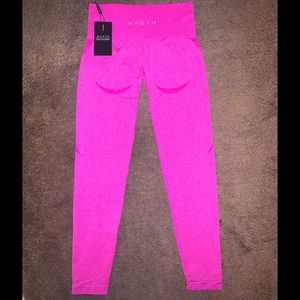 NWT NVGTN Maui leggings